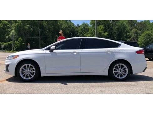 Used 2020 Ford Fusion SE image 3