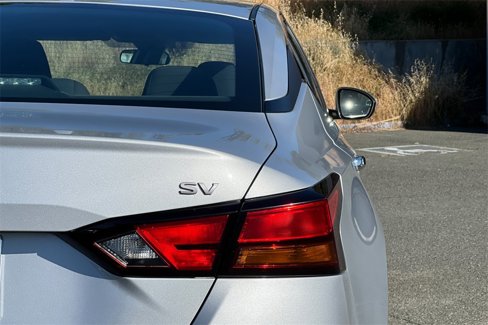 Used 2023 Nissan Altima 2.5 SV image 11