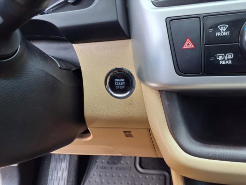 Used 2015 Toyota Highlander Limited image 24