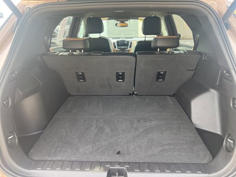 Used 2018 Chevrolet Equinox Premier image 8