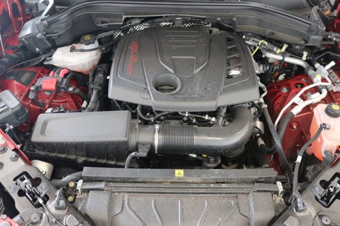 Used 2024 Alfa Romeo Stelvio Sprint image 25