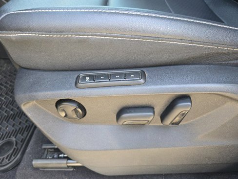Used 2021 Volkswagen Atlas SEL R-Line image 11