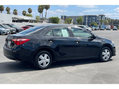 Used 2017 Toyota Corolla L image 6