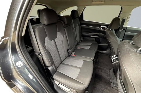 Used 2022 Kia Sorento LX image 26