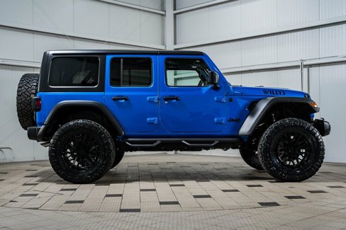 Used 2024 Jeep Wrangler Willys image 9