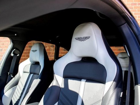 Used 2023 Aston Martin DBX 707 image 16
