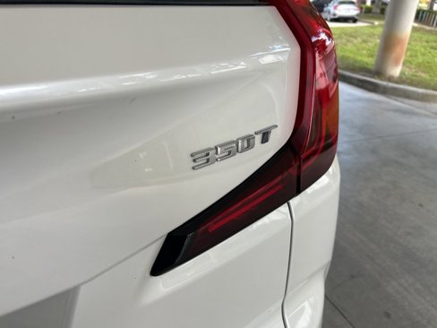 Used 2021 Cadillac XT4 Luxury image 19