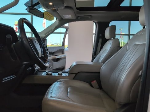 Used 2019 Ford Expedition Limited image 23