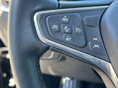 Used 2023 Chevrolet Equinox LT image 18