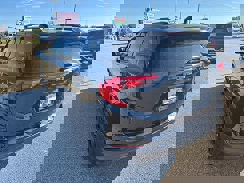 Used 2021 GMC Terrain SLE w/ Driver Convenience Package image 5