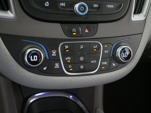 Used 2022 Chevrolet Malibu LT image 23