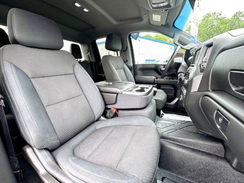 Used 2019 Chevrolet Silverado 1500 Custom w/ Trailering Package image 14