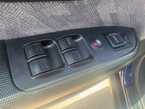 Used 2004 Honda CR-V EX image 11