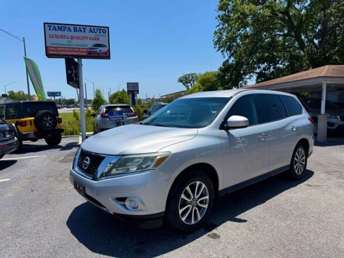 Used 2013 Nissan Pathfinder S image 2