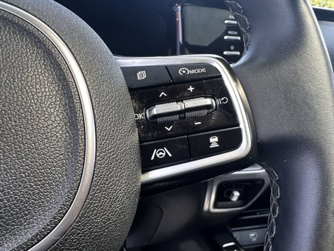 Used 2021 Kia Sorento EX w/ Panoramic Sunroof Package image 11