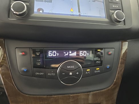 Used 2015 Nissan Sentra SL w/ SL Premium Package image 19