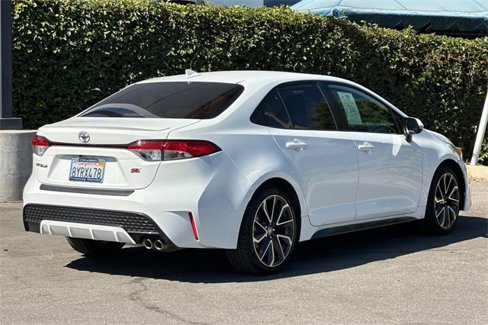 Used 2022 Toyota Corolla SE image 4