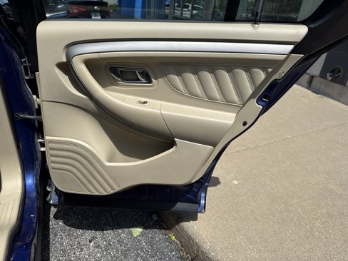 Used 2015 Ford Taurus SEL w/ Equipment Group 201A image 35
