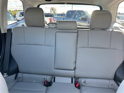 Used 2017 Subaru Forester 2.5i Limited image 18