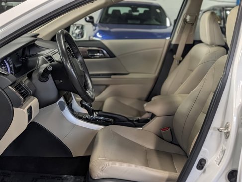 Used 2017 Honda Accord EX-L image 12