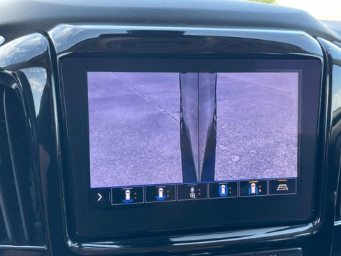 Used 2020 Chevrolet Traverse LT w/ LT Premium Package image 40