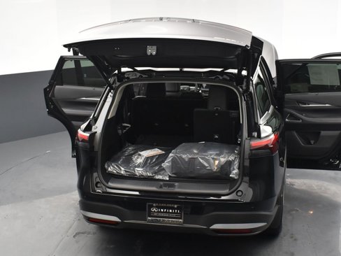 New 2026 INFINITI QX60 Luxe w/ Family Package image 33