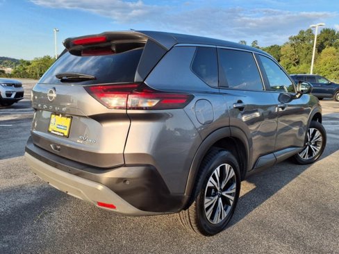 Used 2023 Nissan Rogue SV image 22