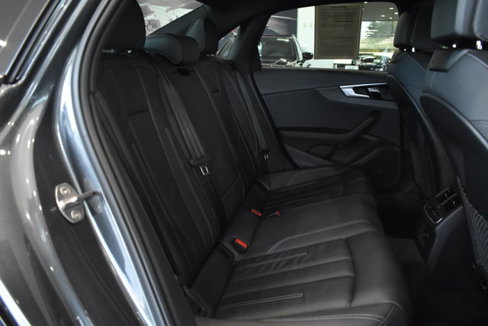 Used 2023 Audi A4 2.0T Premium image 29