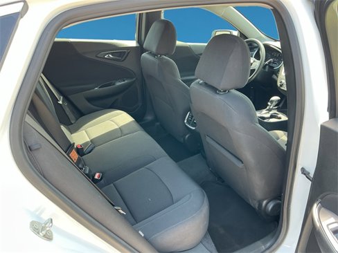Used 2023 Chevrolet Malibu LT image 34