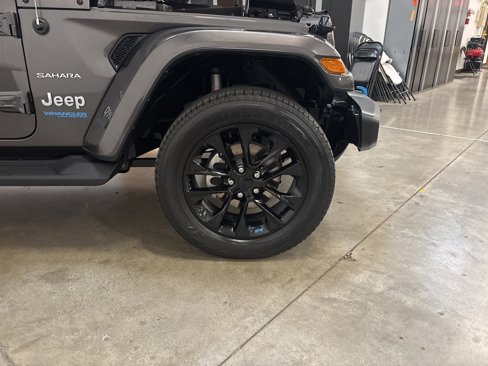 Used 2022 Jeep Wrangler Unlimited Sahara image 24