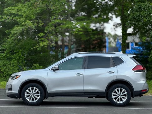 Used 2017 Nissan Rogue SV image 5