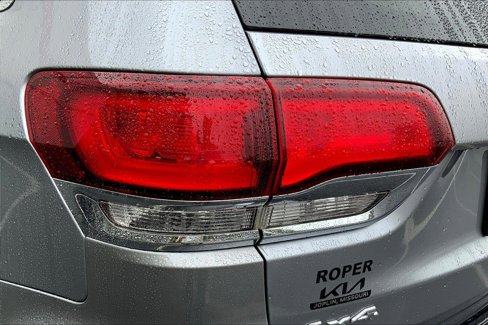 Used 2020 Jeep Grand Cherokee Laredo w/ Quick Order Package 2BN North image 28
