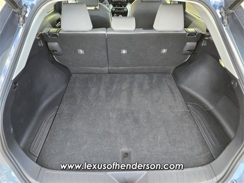 Used 2022 Toyota Venza LE image 14