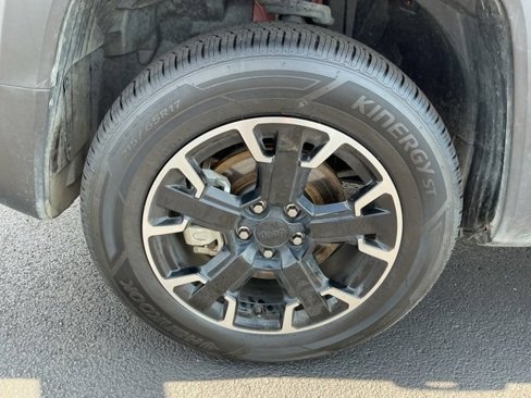 Used 2023 Jeep Renegade Latitude image 7