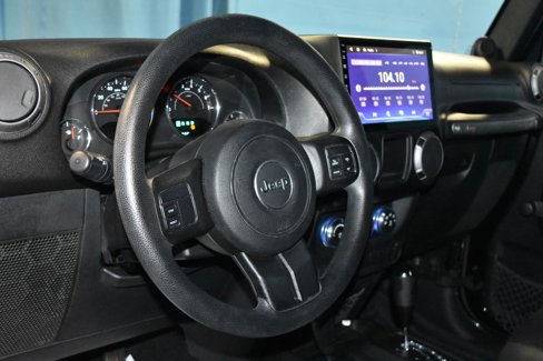 Used 2014 Jeep Wrangler Sport image 2