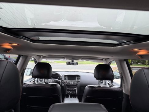 Used 2019 Nissan Pathfinder SL image 38