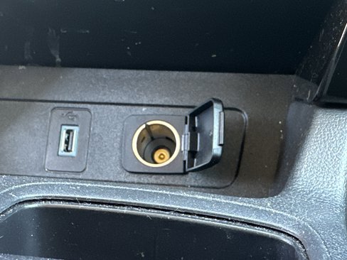 Used 2018 Ford Escape Titanium w/ Ford Safe & Smart Package image 25