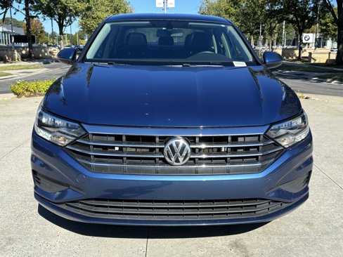 Used 2019 Volkswagen Jetta SE w/ Cold Weather Package image 3