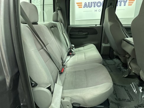 Used 2004 Ford F350 XLT image 27