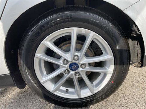 Used 2015 Ford Focus SE image 83