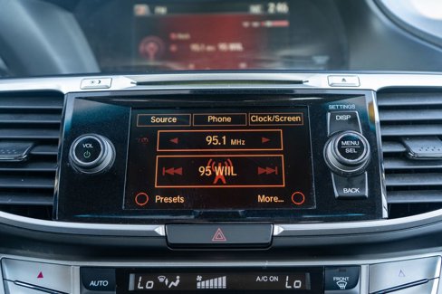 Used 2013 Honda Accord EX-L image 25