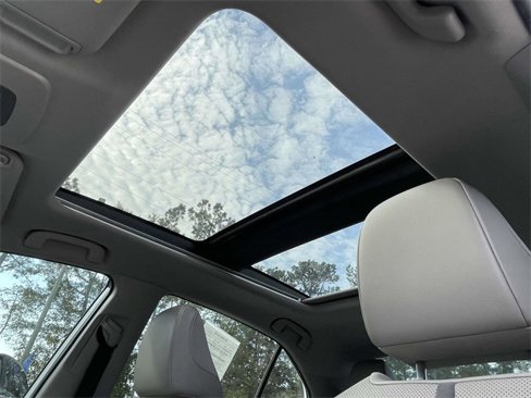Used 2021 Toyota Camry XSE image 11