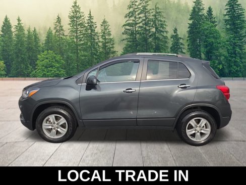 Used 2019 Chevrolet Trax LT w/ LT Convenience Package image 3