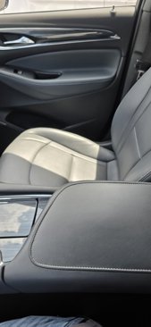 Used 2024 Buick Enclave Premium image 28