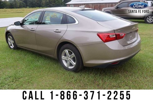 Used 2024 Chevrolet Malibu LT image 2