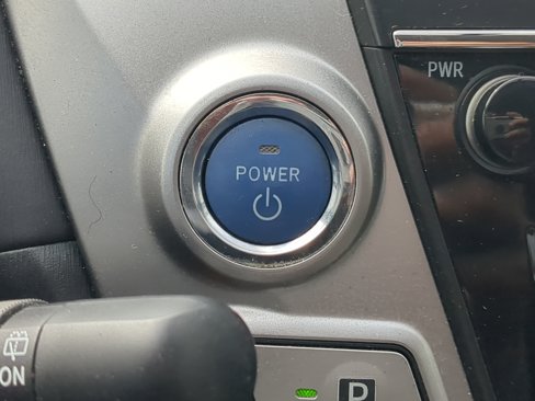 Used 2015 Toyota Prius V Two image 32