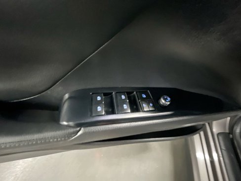 Used 2019 Toyota Camry XSE image 23