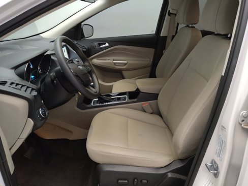 Used 2017 Ford Escape SE w/ Equipment Group 201A image 17