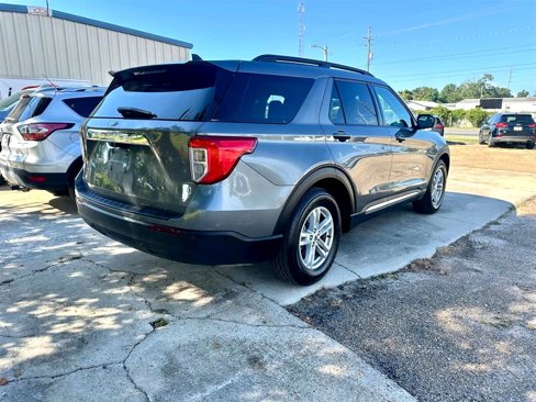 Used 2023 Ford Explorer XLT image 7