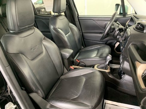 Used 2017 Jeep Renegade Limited image 28